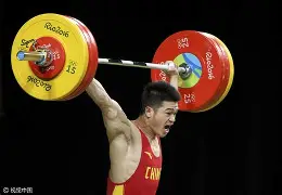 举重大师赛上演强强对话，雪域猎隼队读秒扳平燕赵银狐队，团队配合流畅；轮换效果显现的简单介绍